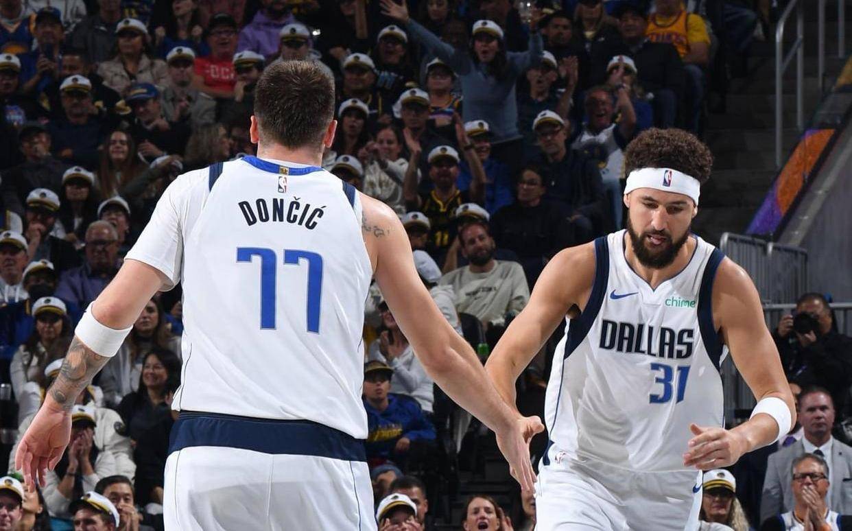 东契奇重返赛场，险胜首场状态出色，勇士观众沸腾！