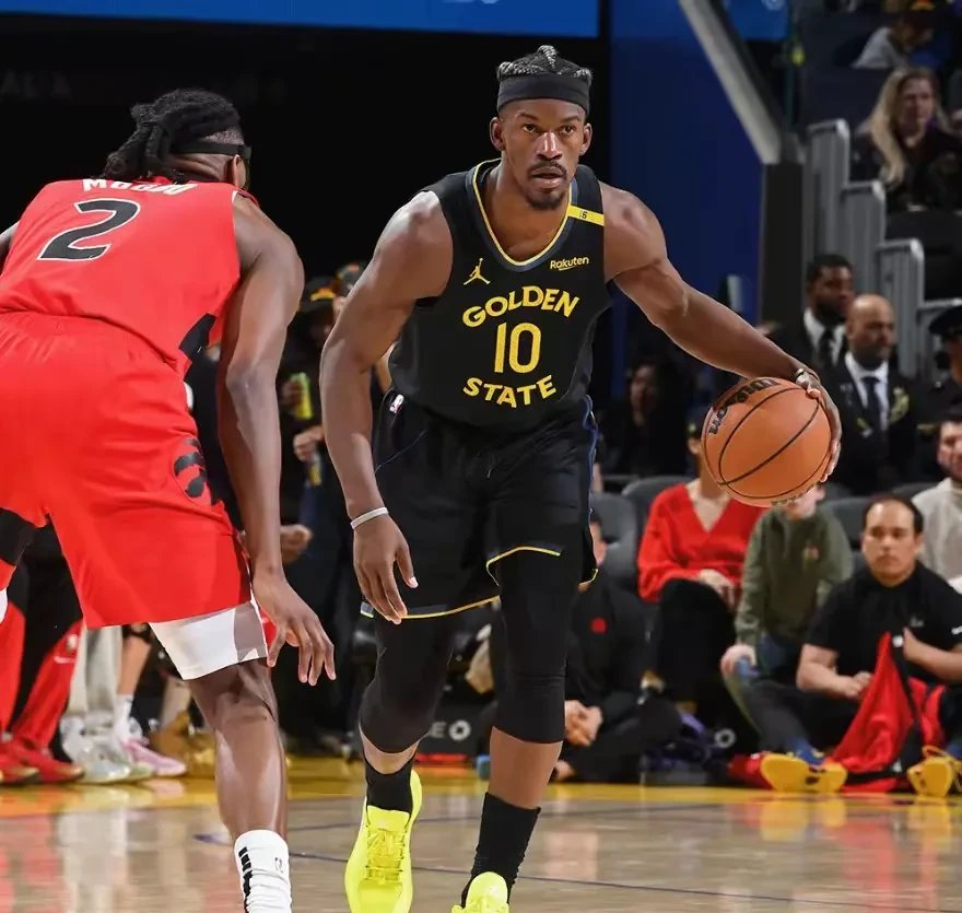 开云手机版登录入口-巴特勒重返赛场，爆冷首场状态出色，RNG观众沸腾！-开云手机版登录入口