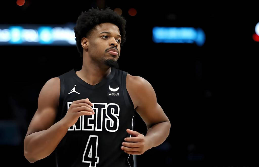 达拉斯独行侠训练开放日，今晚再遭质疑引欢呼，中超在即，训练强度明显提升