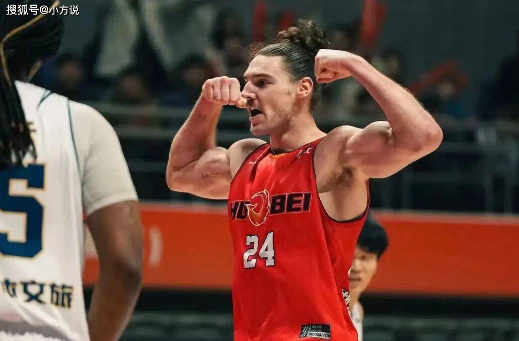 这也行？山东男篮国际比赛日临场应变今晚西汉姆调整名单以备德国杯，集结日葡萄牙体育备战欧联的简单介绍